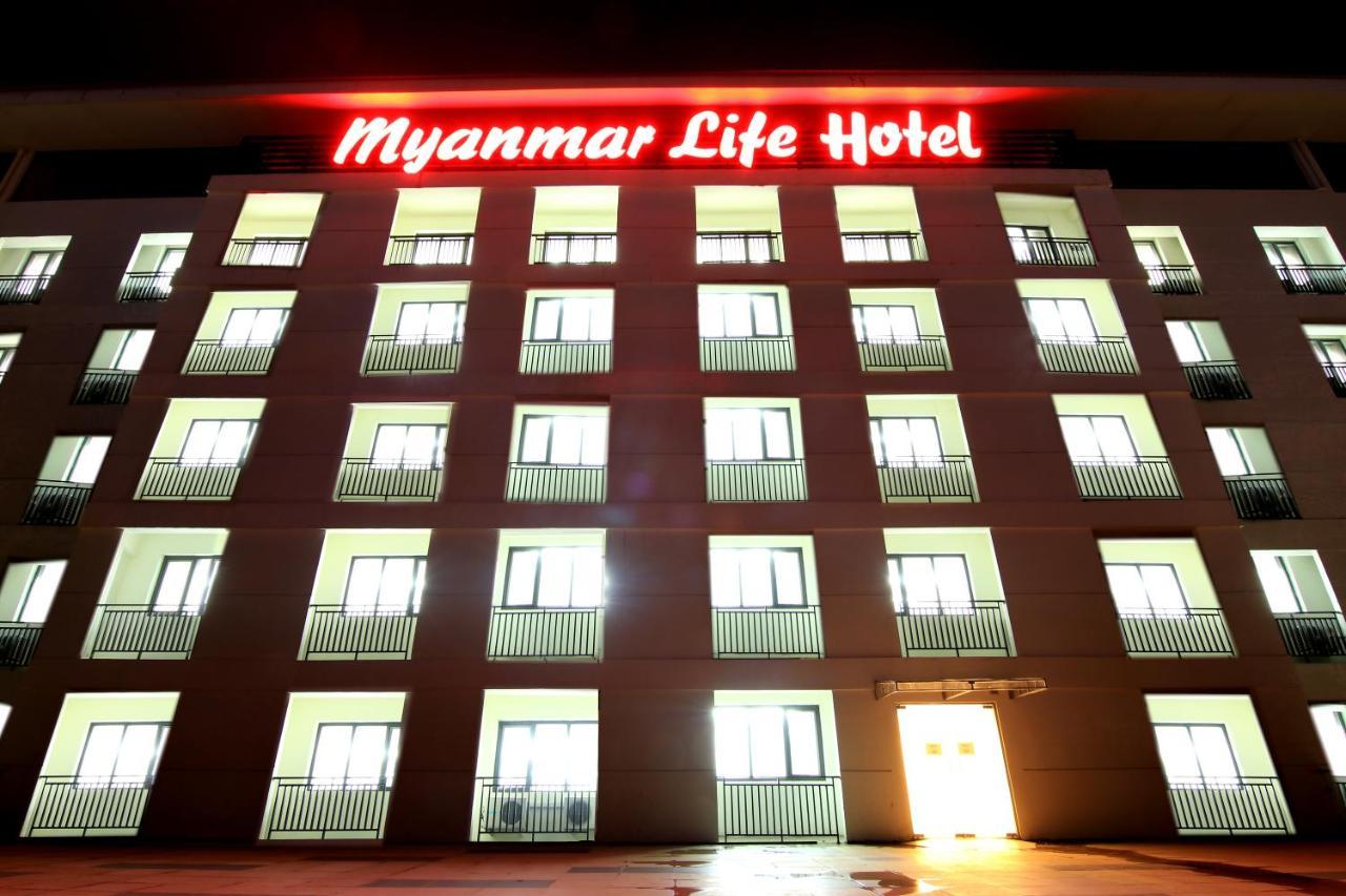 Akore Myanmar Life Hotel Янгон Экстерьер фото