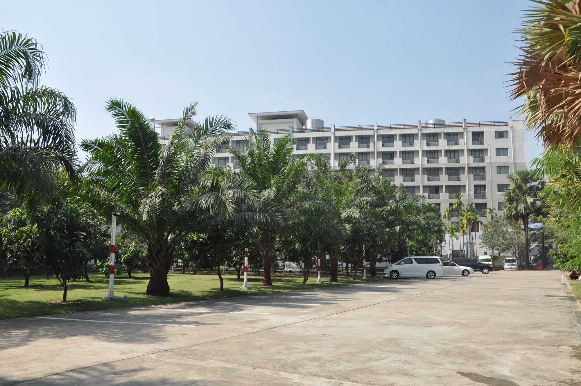 Akore Myanmar Life Hotel Янгон Экстерьер фото